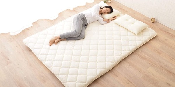 best type of floor mattress for guests reddit