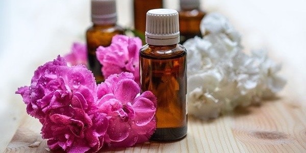Best Essential Oils for Sleep - Featured